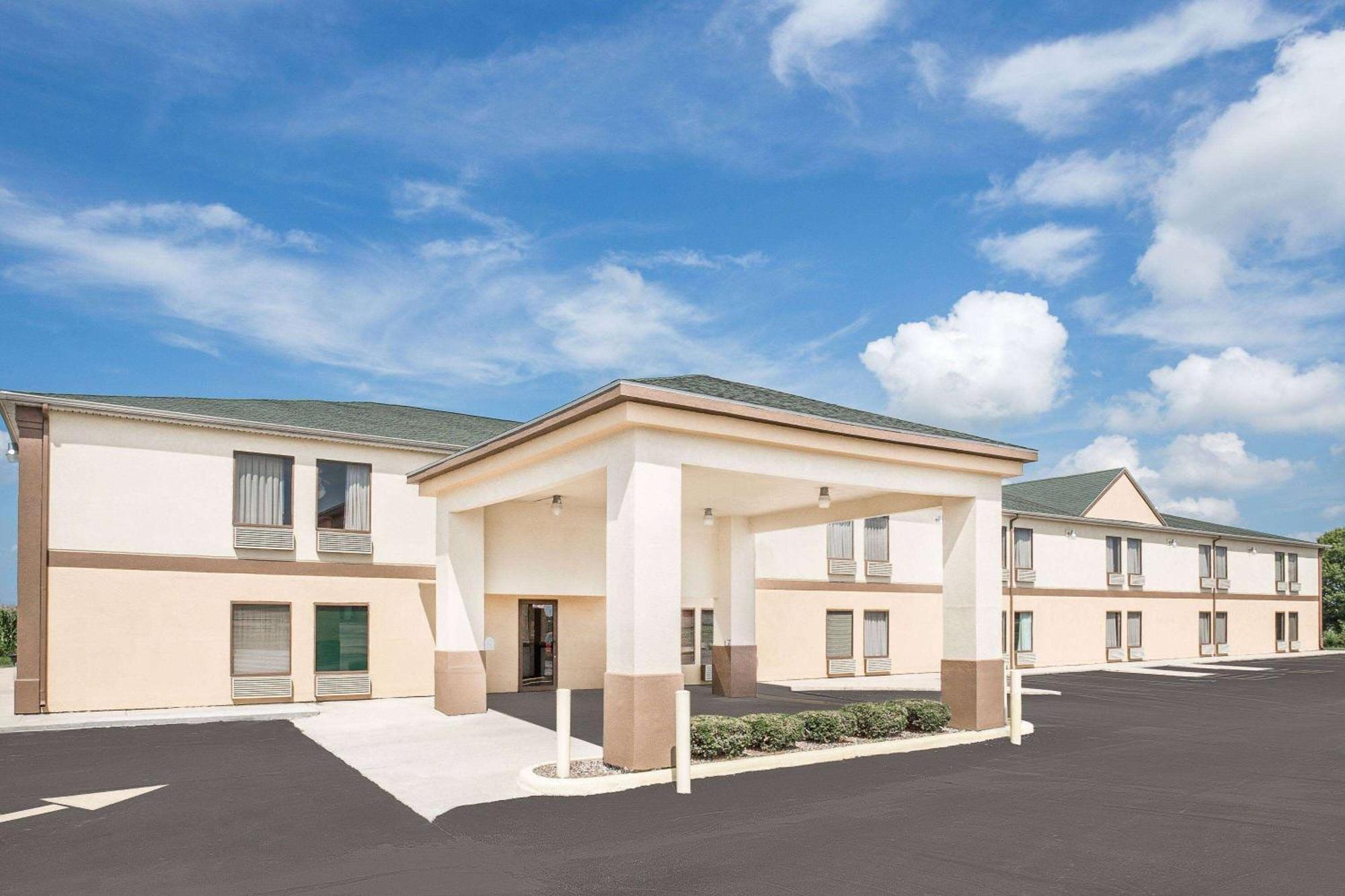 Hotel Super 8 By Wyndham Galesburg Esterno foto
