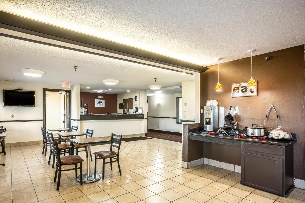 Hotel Super 8 By Wyndham Galesburg Esterno foto
