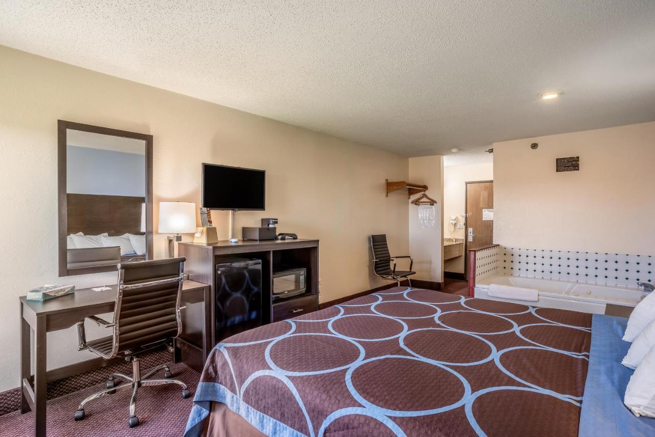 Hotel Super 8 By Wyndham Galesburg Esterno foto